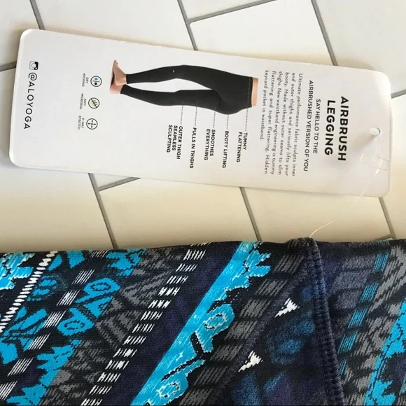 Alo Yoga Airbrush Seaport Blue Icelandic Leggings - Picture 6 of 7